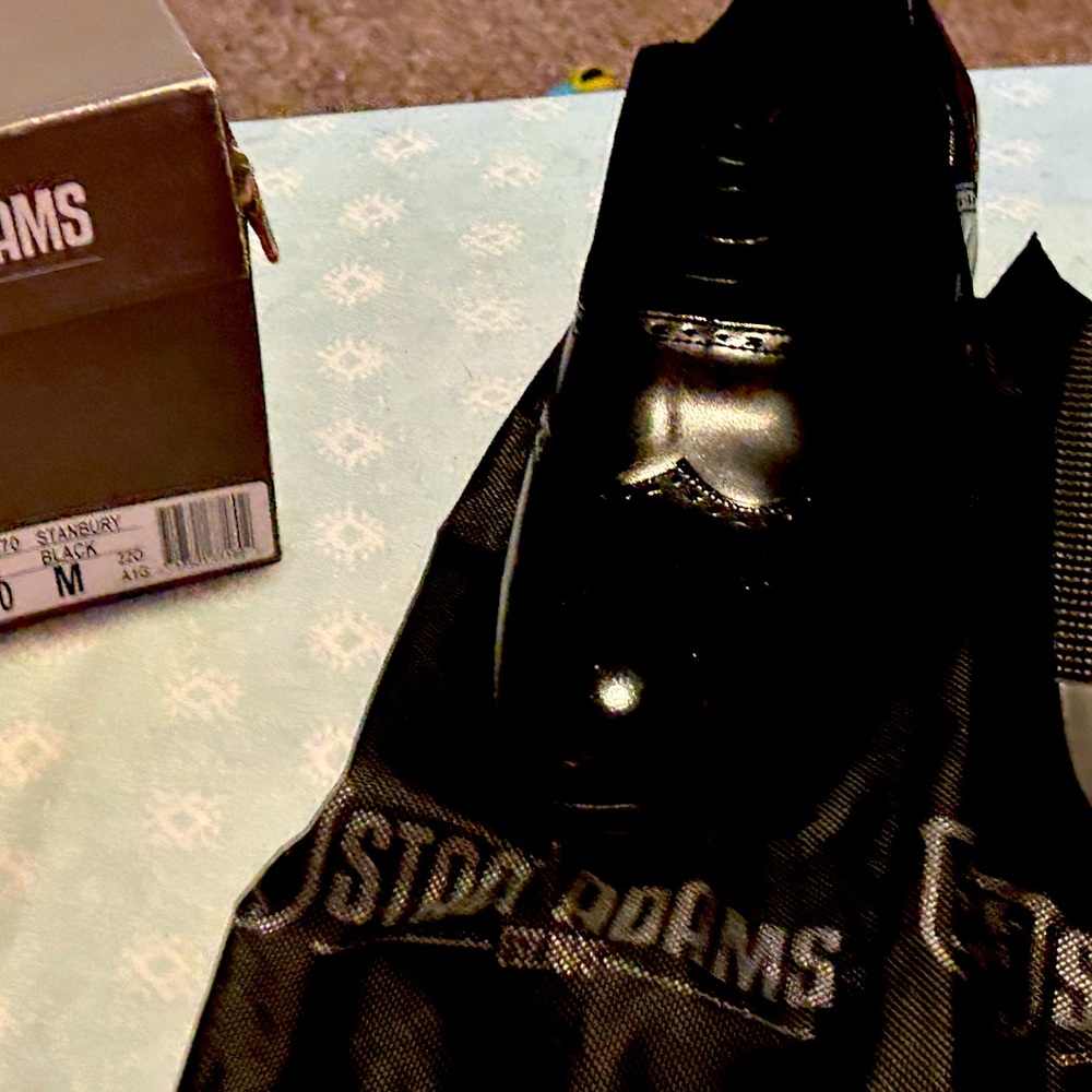 Vintage Stacy Adams black med leather & Swede new in box with shoe sleeves